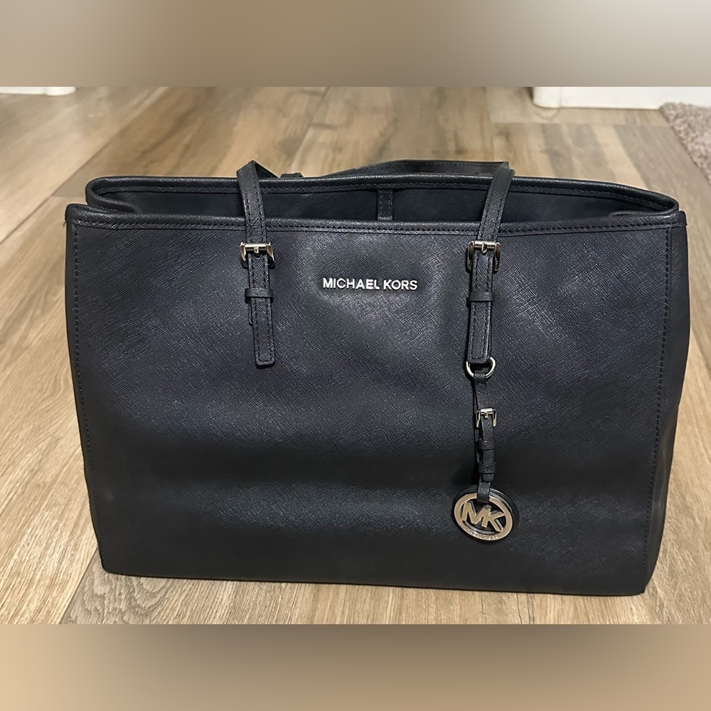 Michael Kors purse/tote